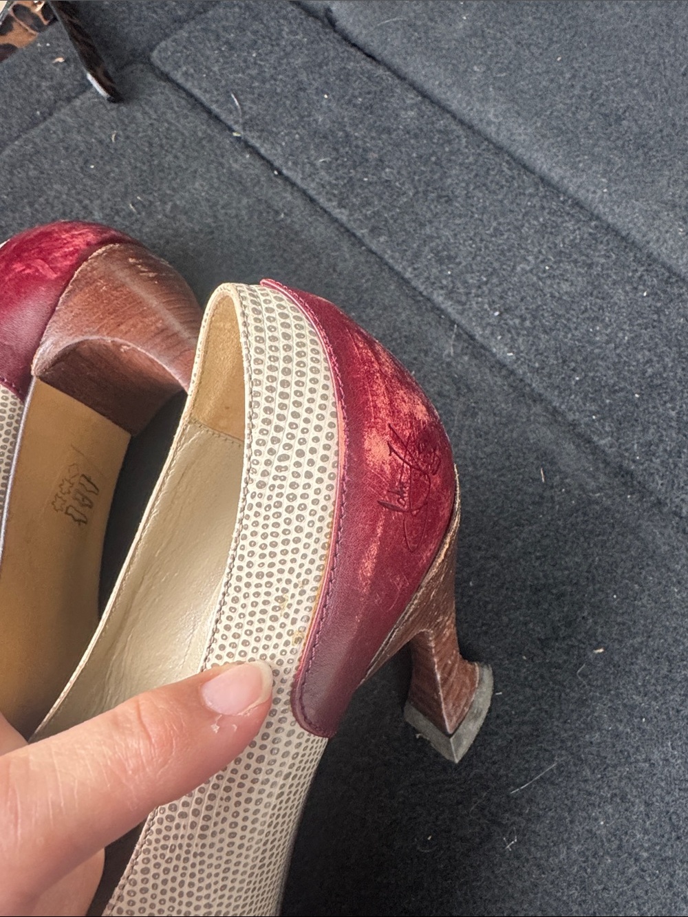 John Fluevog Sumatra Coffee Burgundy Off White Pumps Laces Pointed Shoes size 8 - Picture 4 of 9